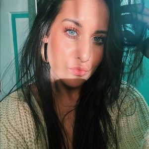 Meet your Posher, Jess